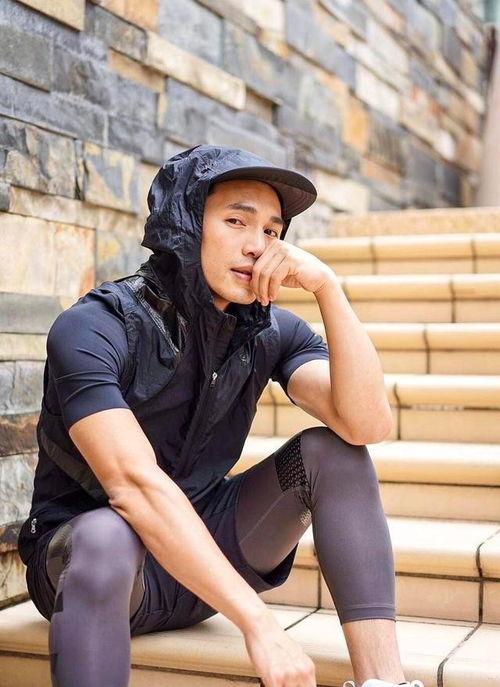 吃瓜人勇闯娱乐圈,揭秘娱乐圈背后的故事与真相